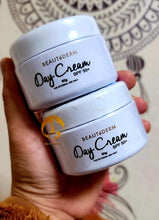 Load image into Gallery viewer, Day Cream 20g (Regular Size Good for 2months)